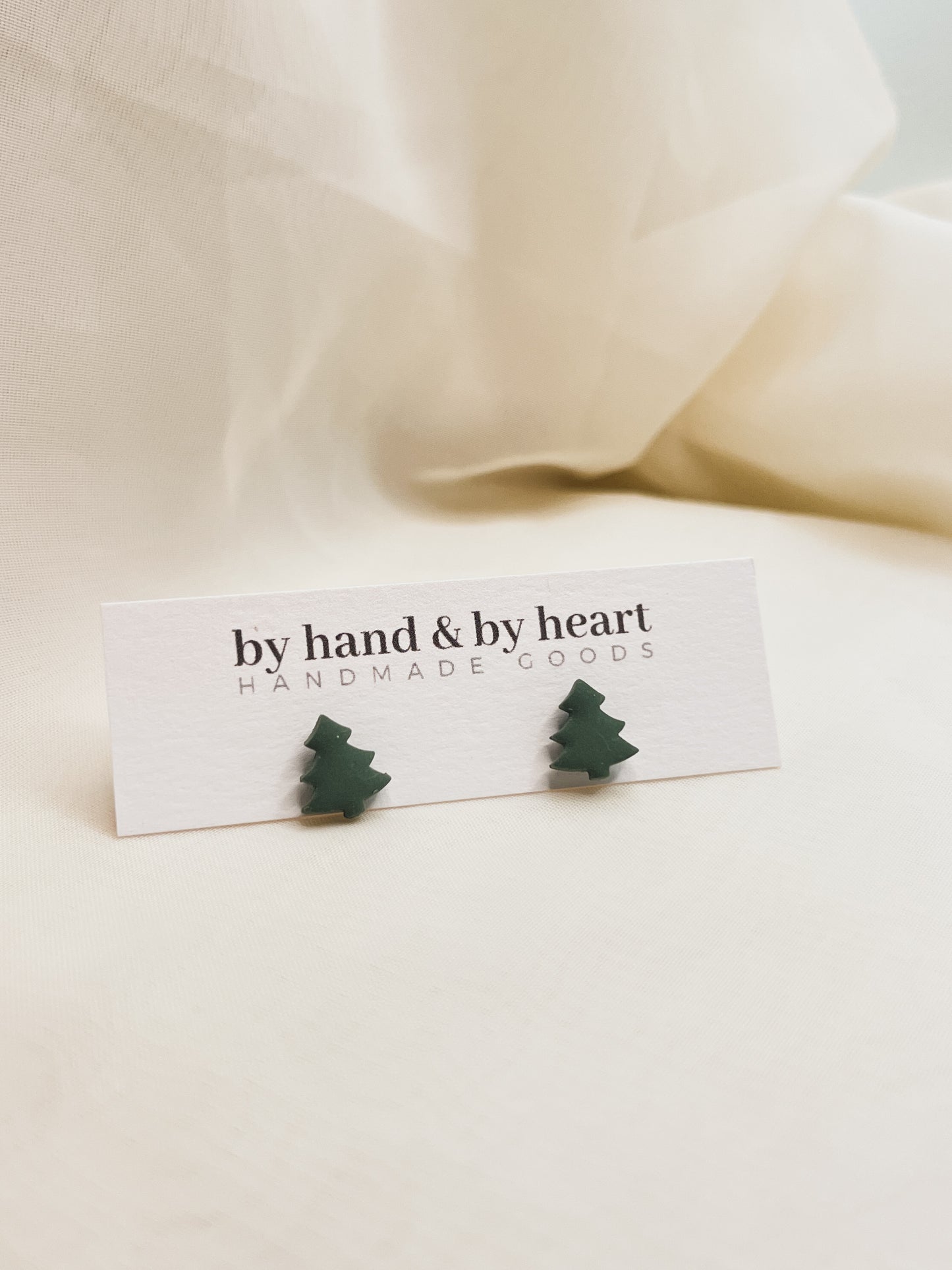 GREEN CHRISTMAS TREE STUDS