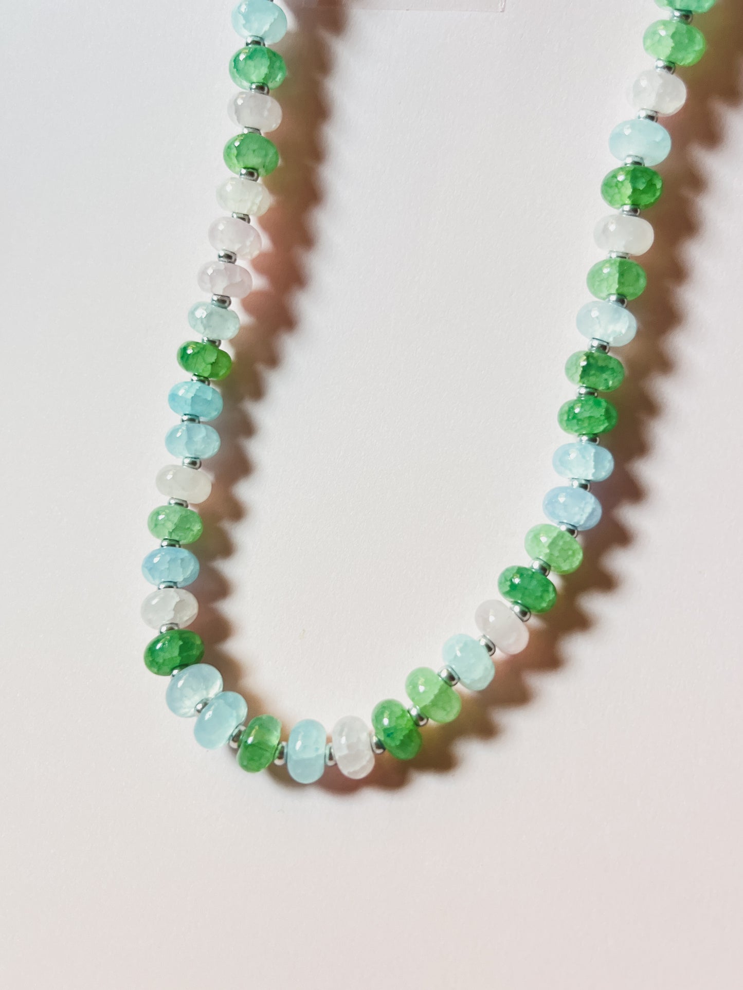 GLASS BEADED NECKLACE in Sea Green, Light Pink, Light Blue