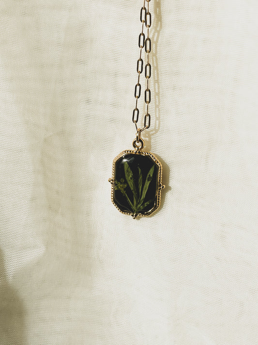 GOLD LONG HEXAGON CREST NECKLACE - Style B