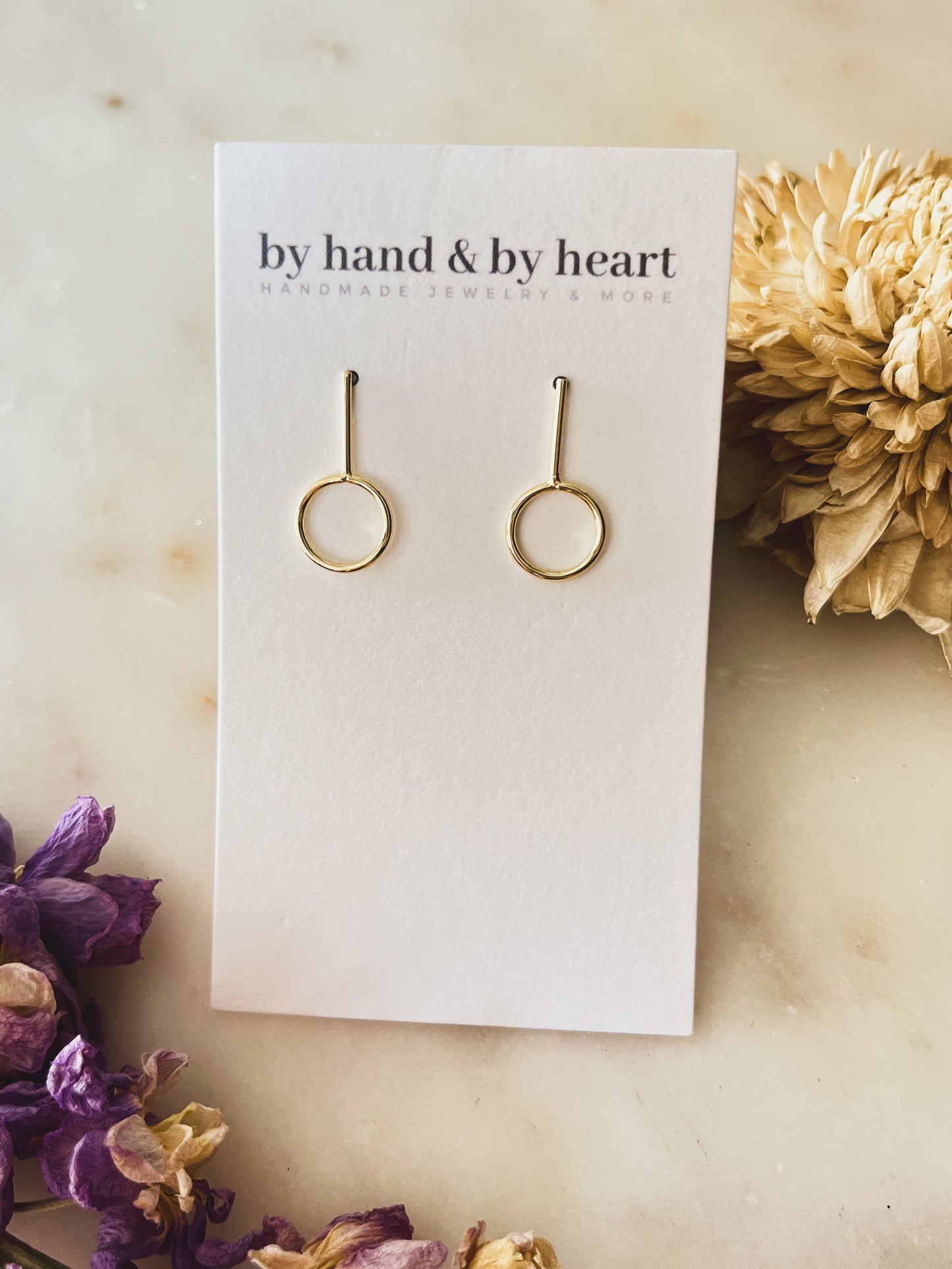 CIRCLE LINE STUDS in Gold