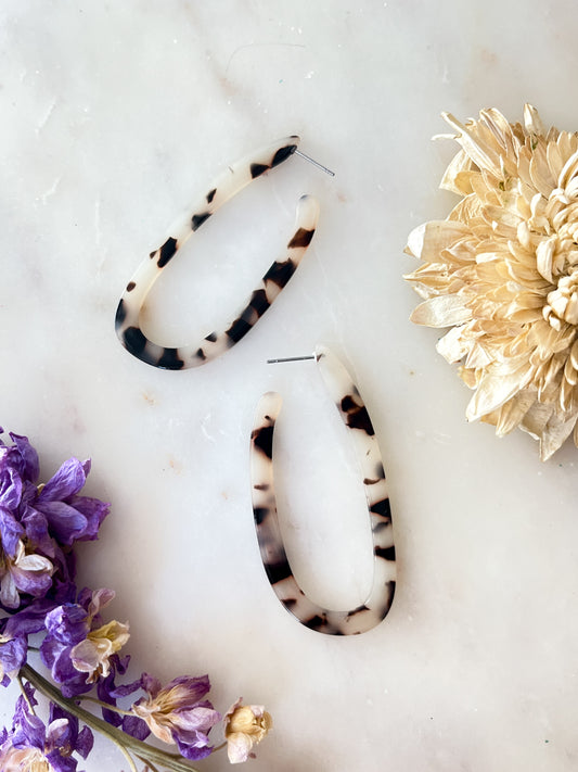 ACRYLIC TORTOISE SHELL HOOPS