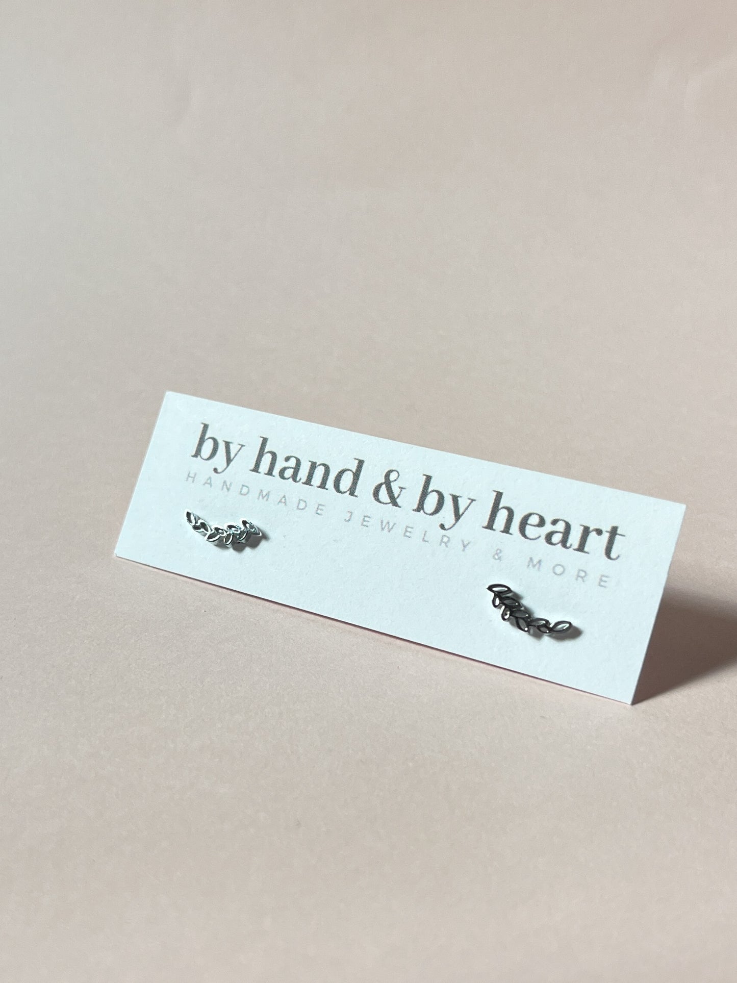 CLIMBING SILVER LEAF STUDS