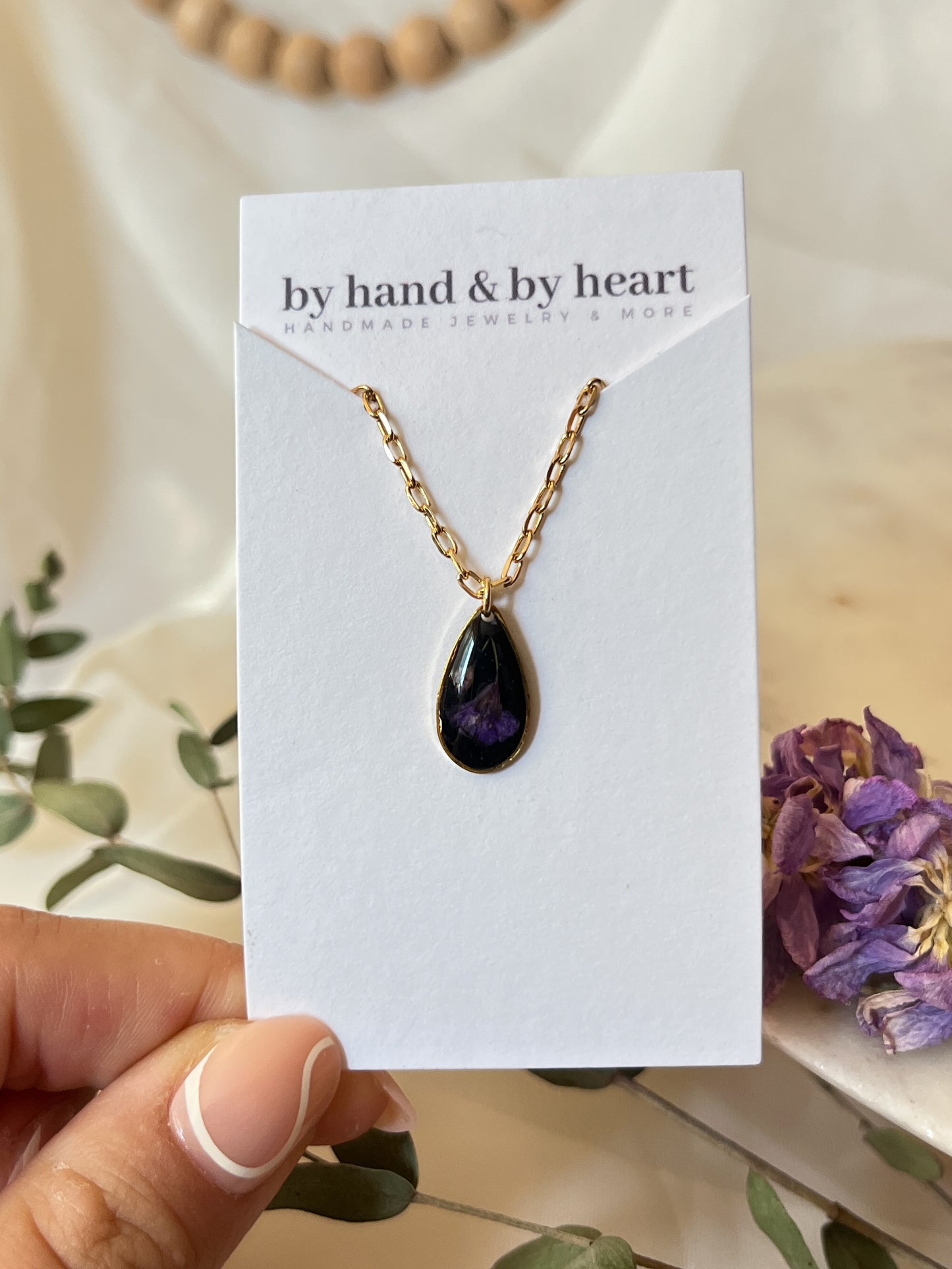 PURPLE FLOWER TEARDROP NECKLACE (18 inches)
