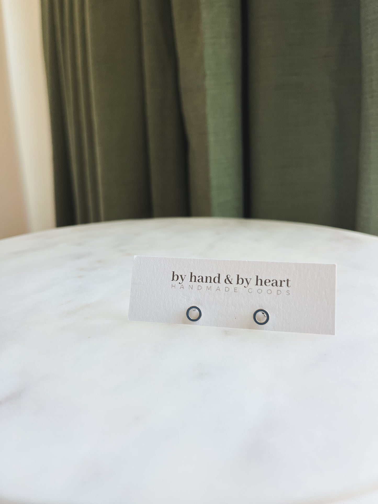 MINI SILVER HOLLOW CIRCLE STUDS