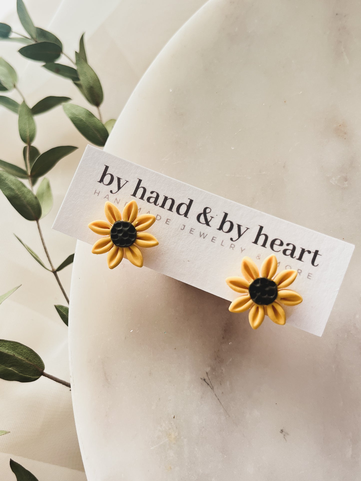SUNFLOWER STUDS