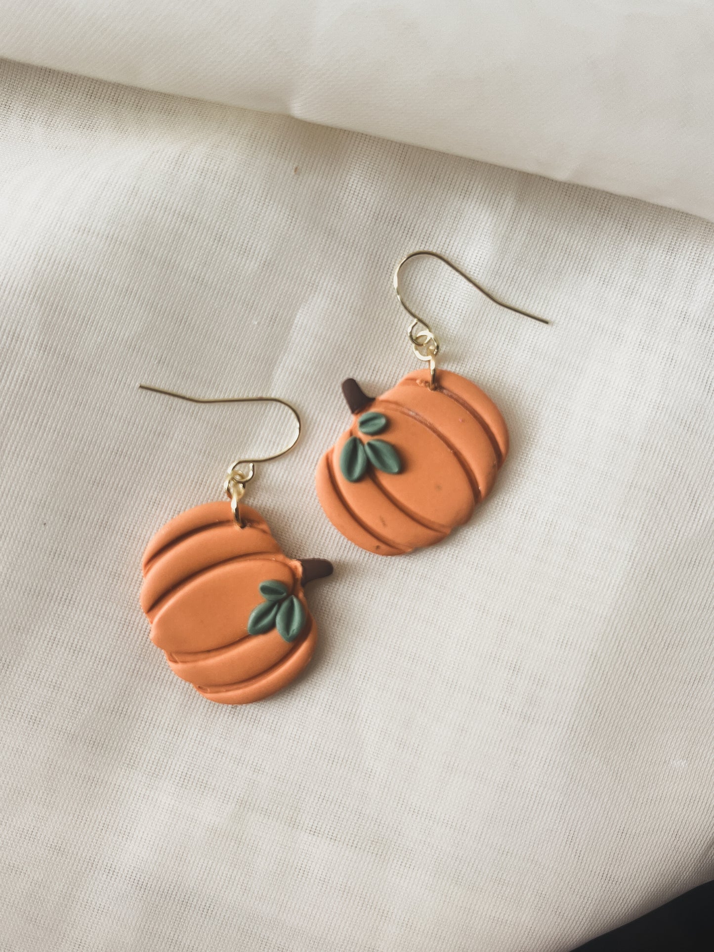 PUMPKIN DANGLES IN ORANGE