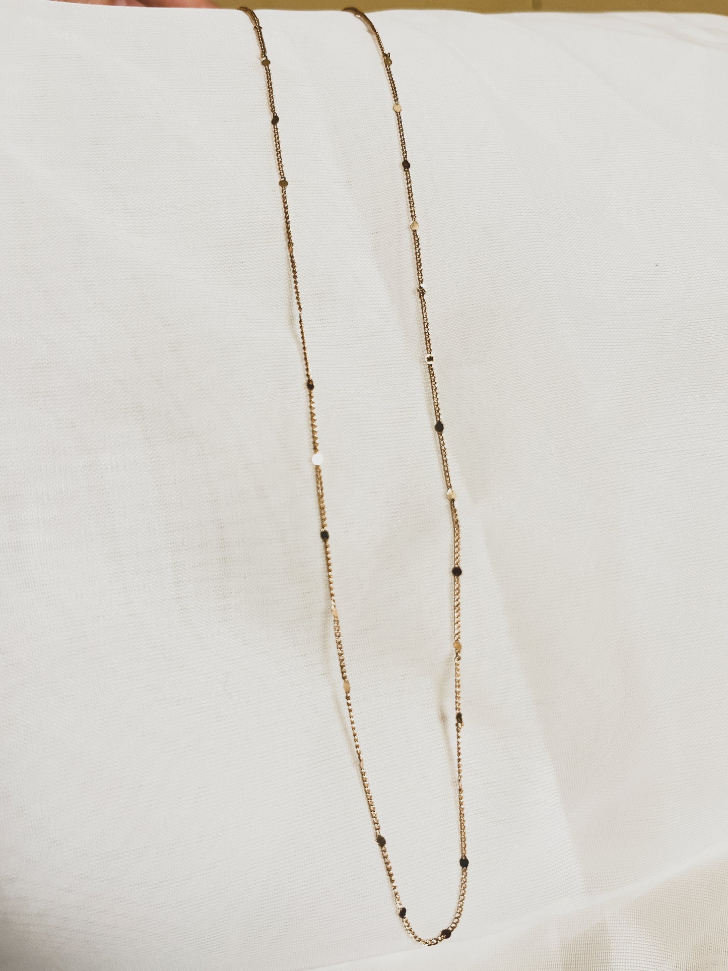 DAINTY DISC CHAIN - 20 inch