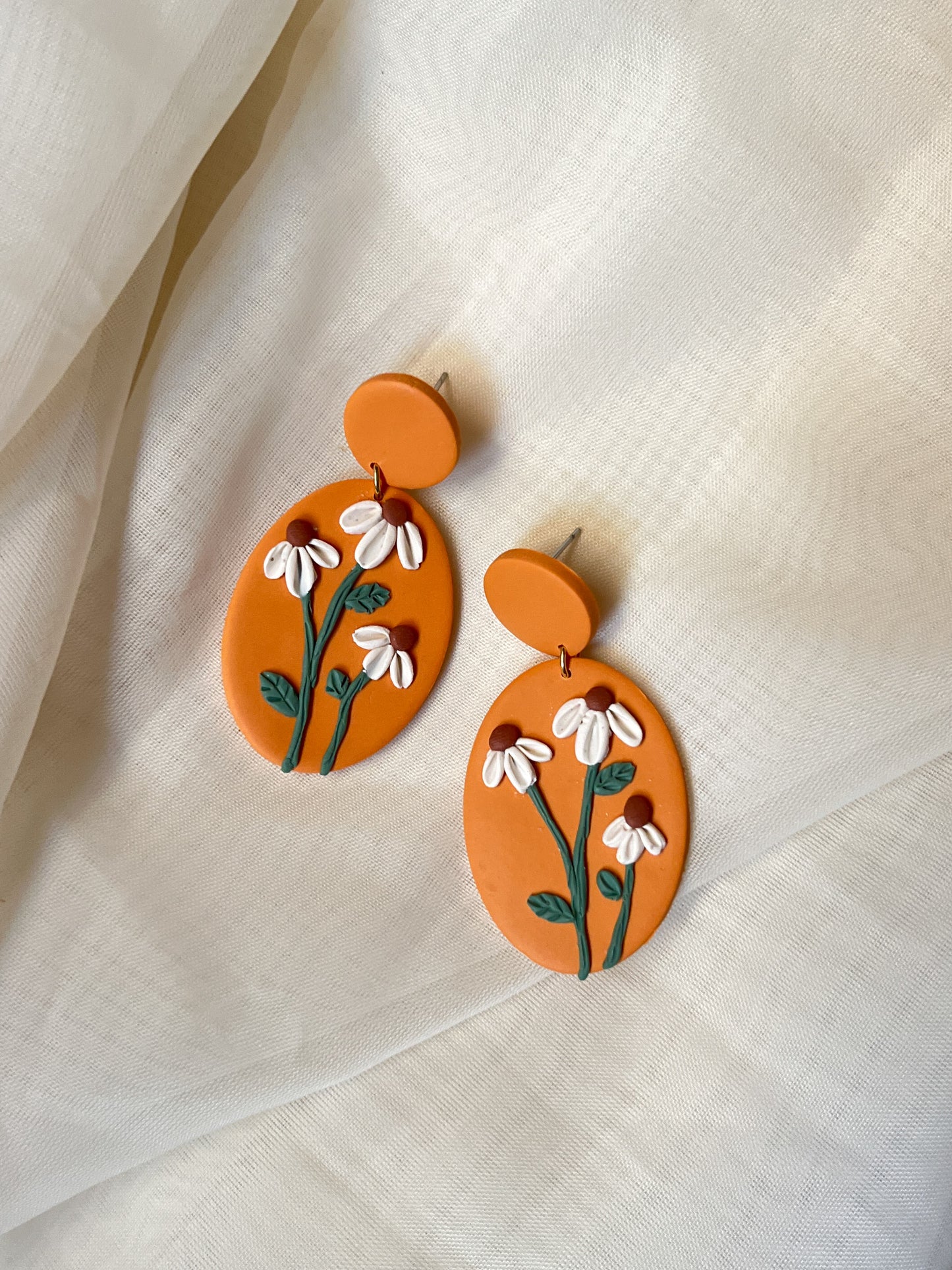 ORANGE DAISY DANGLES