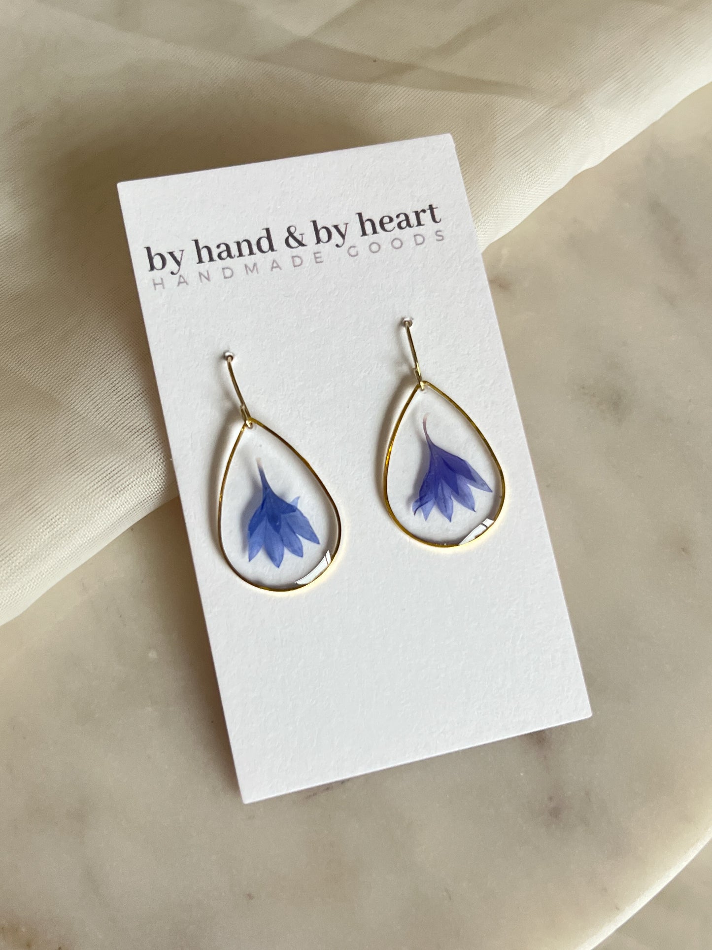 GOLD CORNFLOWER TEARDROP DANGLES