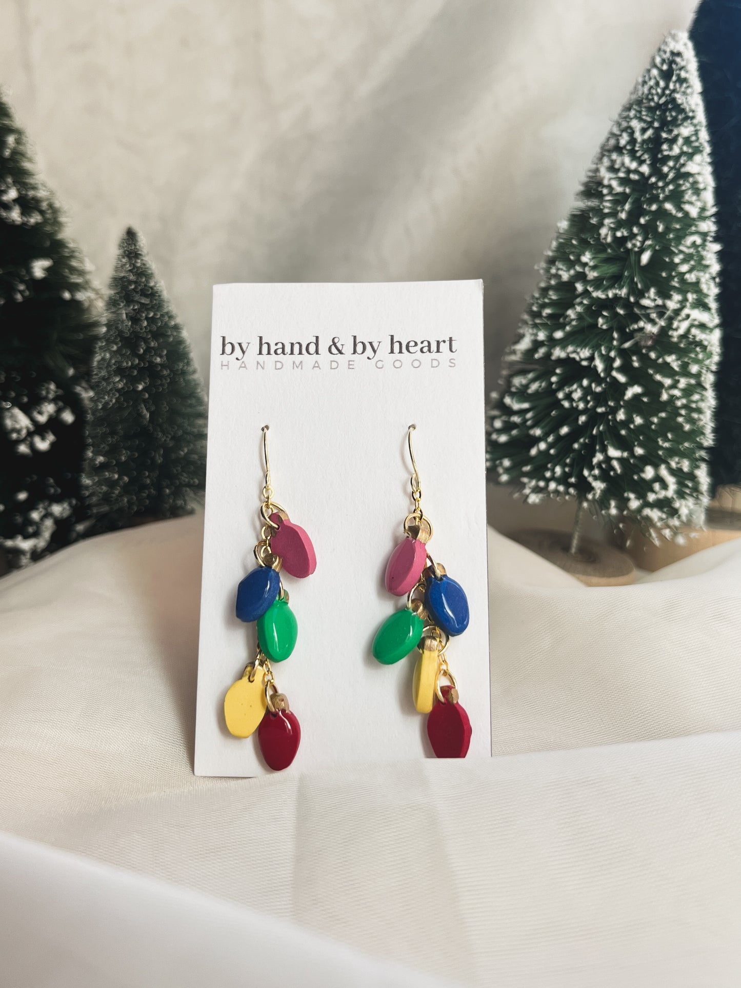 COLORFUL CHRISTMAS LIGHT DANGLES