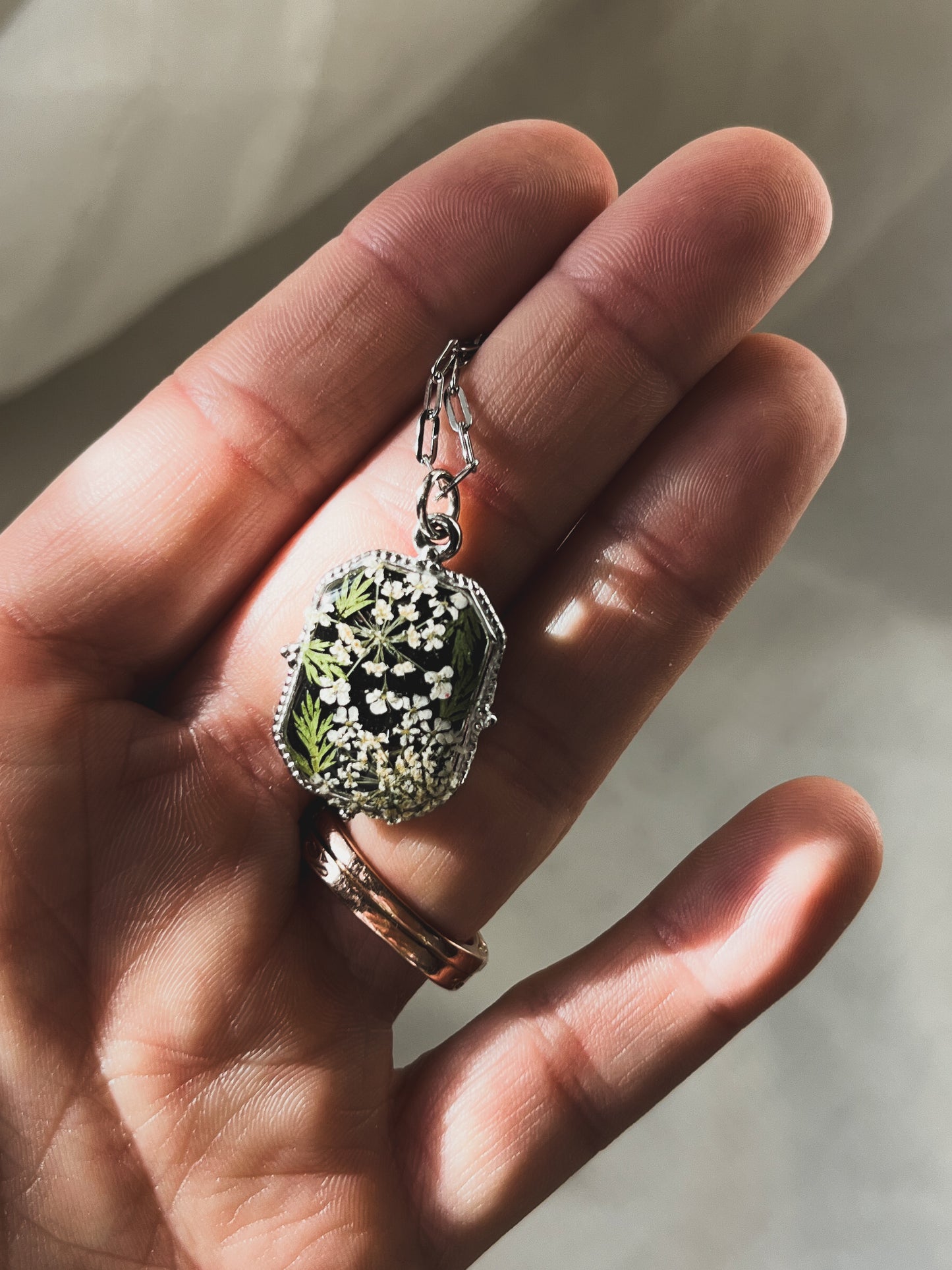 SILVER LONG HEXAGON CREST NECKLACE - Style A