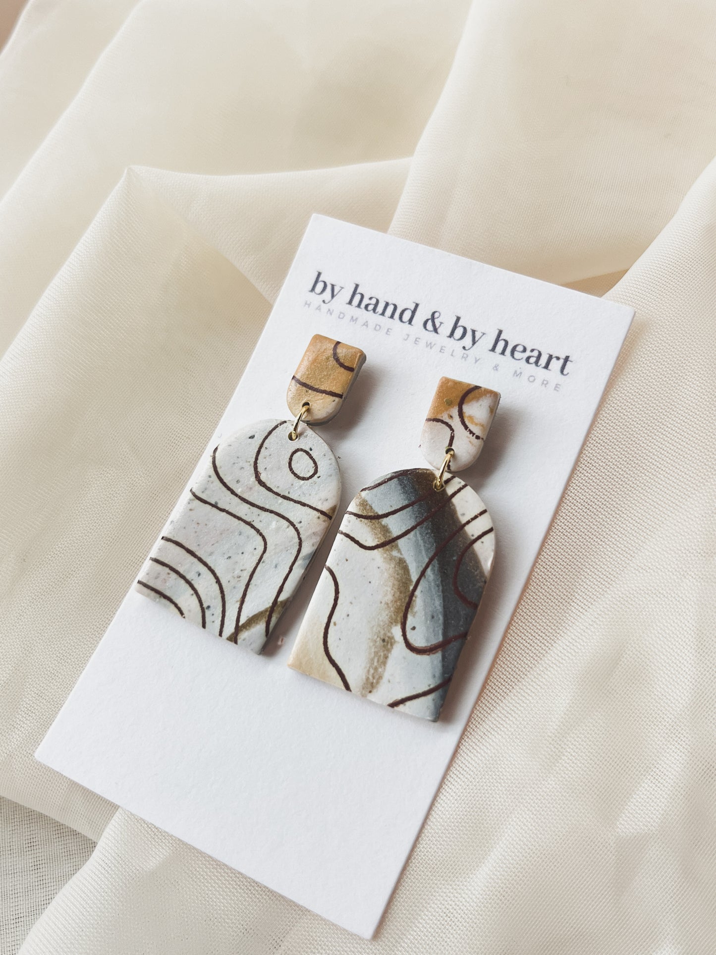 LULU in COFFEE SWIRL - Style B