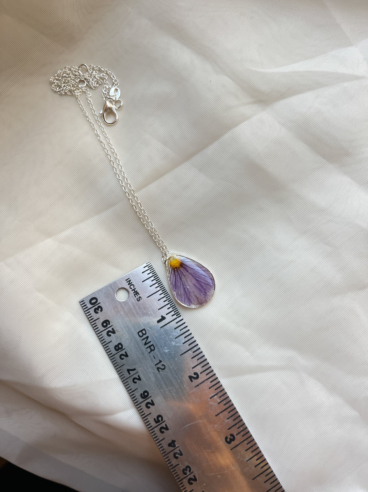 PANSY PETAL NECKLACE - adjustable